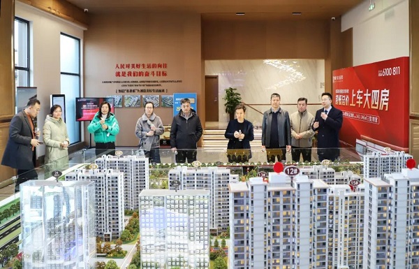 市規劃局領導到恒信·東方名著項目參觀考察